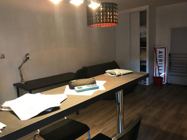 Location Appartement 1 pièce 25m² AURILLAC 15000