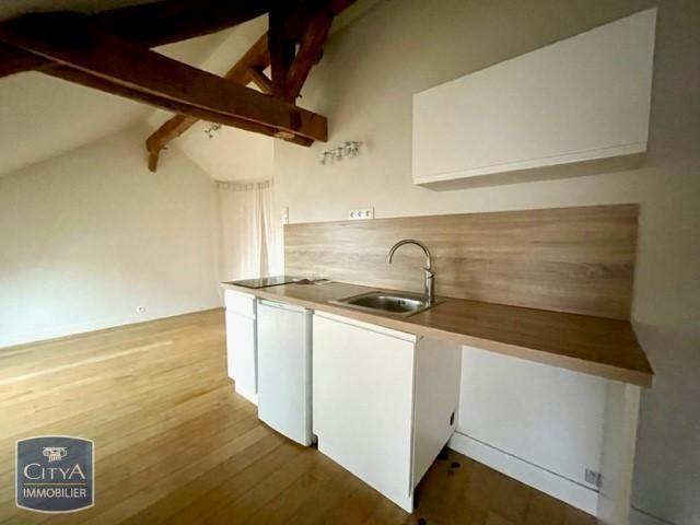 Location Appartement 1 pièce 25m² BLOIS 41000