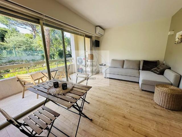 Location Appartement 1 pièce 25m² CANNES 06400