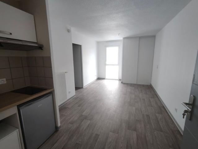 Location Appartement 1 pièce 25m² FRANQUEVILLE ST PIERRE 76520