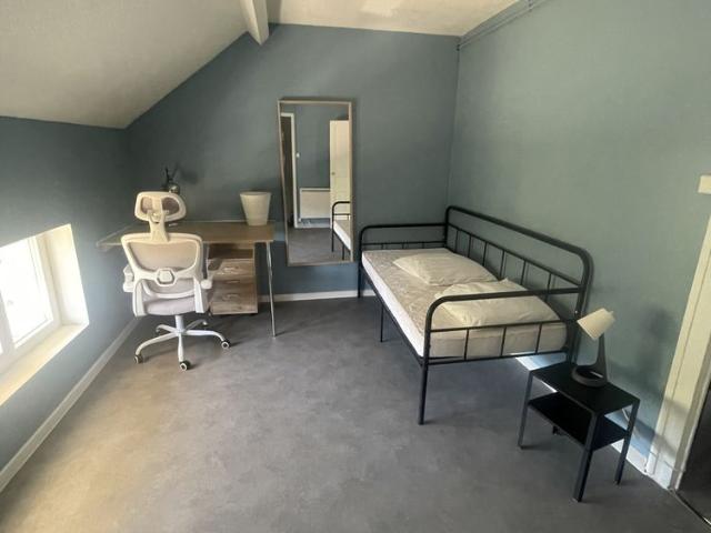 Location Appartement 1 pièce 25m² LE CREUSOT 71200