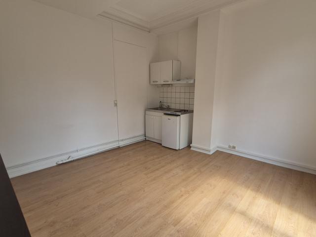 Location Appartement 1 pièce 25m² LILLE 59000