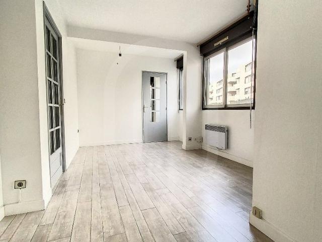 Location Appartement 1 pièce 25m² MONTPELLIER 34090