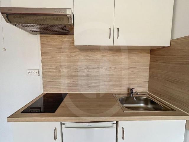 Location Appartement 1 pièce 25m² MONTPELLIER 34090
