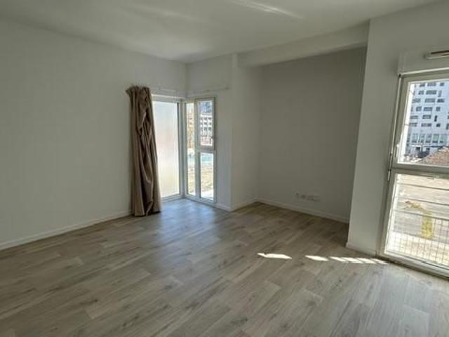 Location Appartement 1 pièce 25m² NANTES 44000
