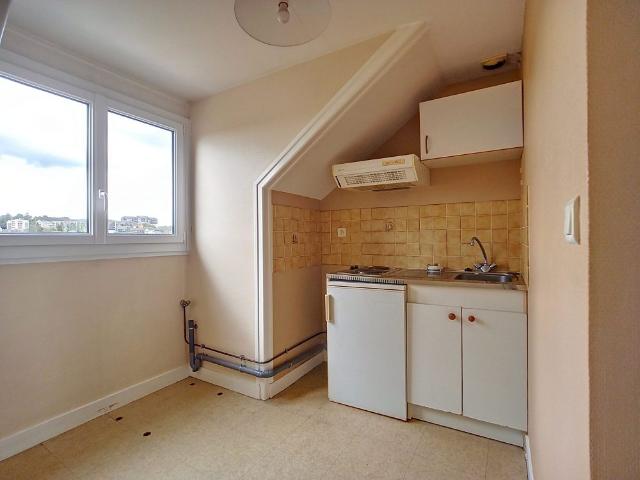 Location Appartement 1 pièce 25m² ST LO 50000