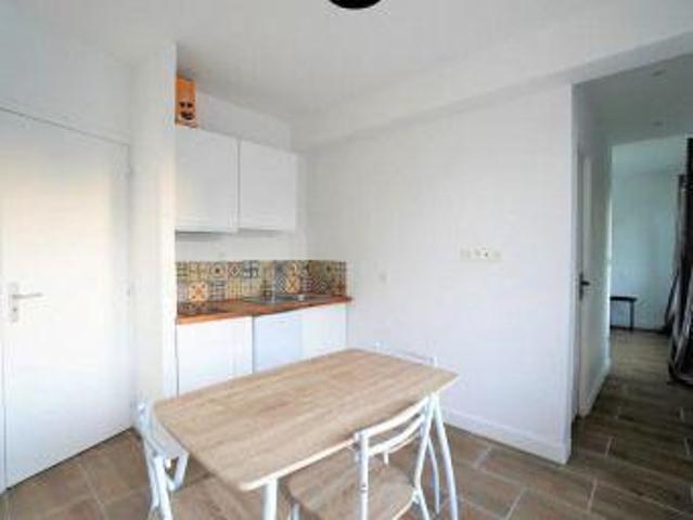 Location Appartement 1 pièce 26 m2 Marseille 5ème