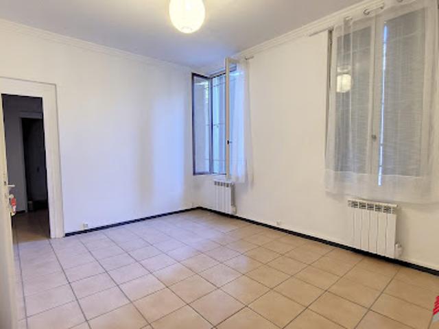 Location Appartement 1 pièce 26 m2 Beaucaire
