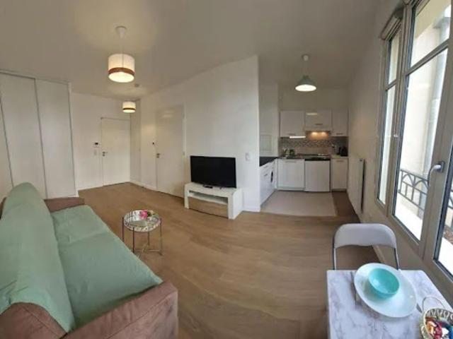 Location Appartement 1 pièce 26 m2 Clamart