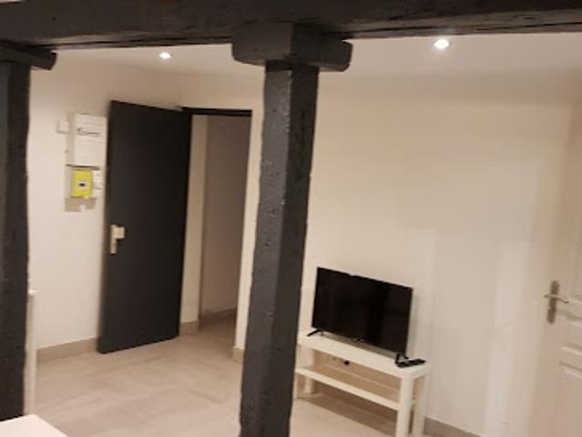 Location Appartement 1 pièce 26 m2 Corbeil Essonnes