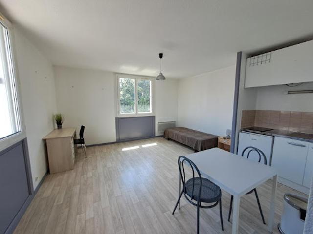 Location Appartement 1 pièce 26 m2 Limoges