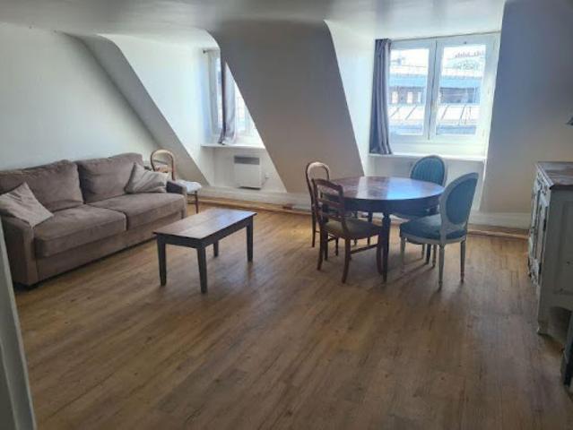 Location Appartement 1 pièce 26 m2 Paris 9ème