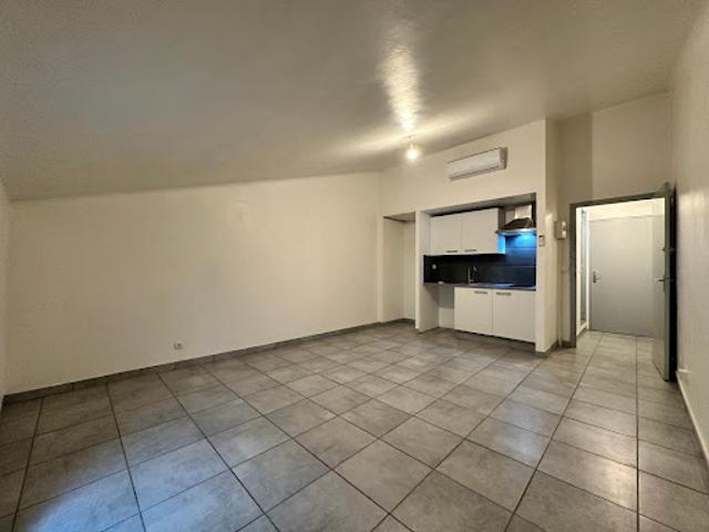 Location Appartement 1 pièce 26 m2 Thuir