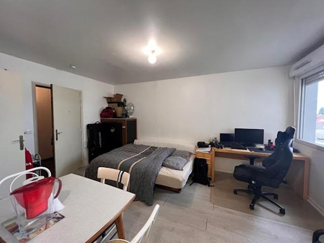 Location Appartement 1 pièce 26.08 m2 Le Bourget