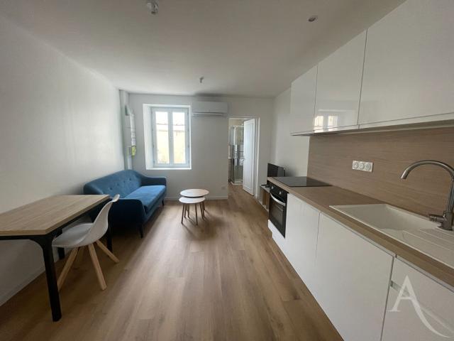 Location appartement 1 pièce, 26.00m², Châteauroux