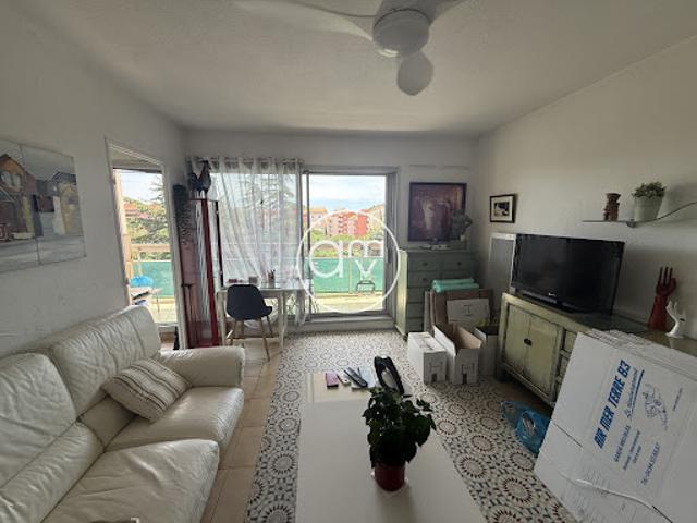 Location Appartement 1 pièce 26.28 m2 Hyeres