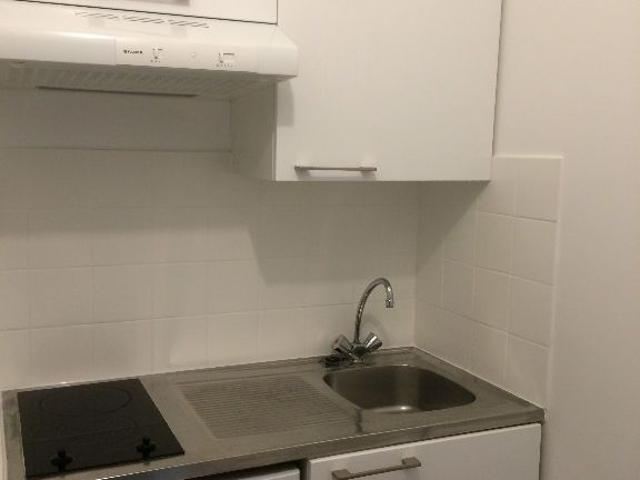 Location appartement 1 pièce, 26.55m², Paris 09