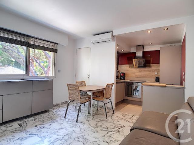 Location Appartement 1 pièce 26.68 m2 Cannes la bocca