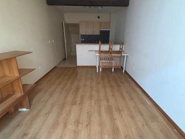 Location Appartement 1 pièce 26.97 m2 Corbeil Essonnes