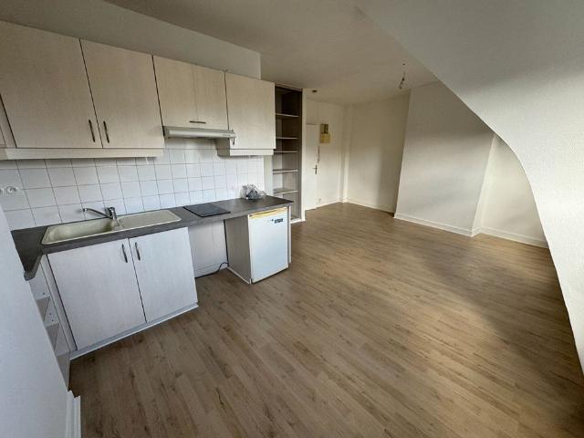 Location appartement 1 pièce, 26.93m², Blois