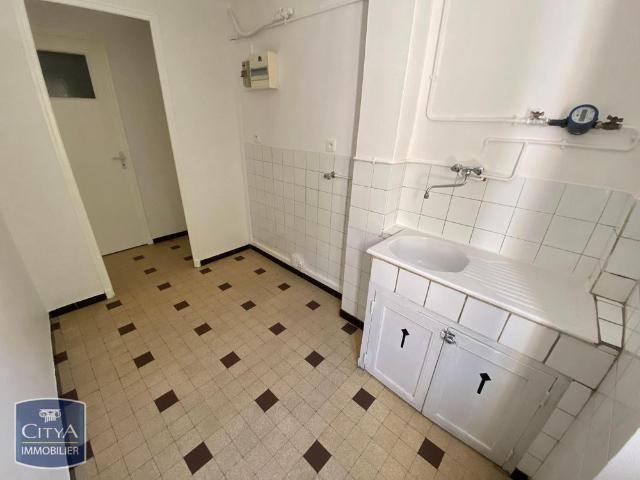 Location Appartement 1 pièce 26m² TOULON 83000