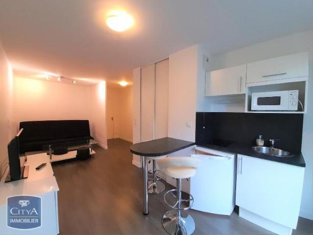 Location Appartement 1 pièce 26m² TOURS 37000