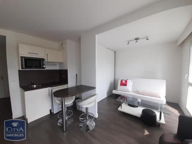 Location Appartement 1 pièce 26m² TOURS 37000