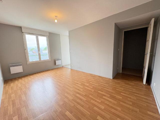 Location Appartement 1 pièce 26m² TOURS 37000