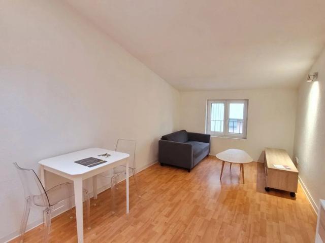 Location Appartement 1 pièce 26m² VALENCE 26000