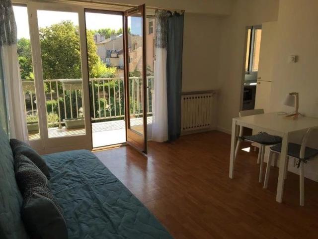 Location Appartement 1 pièce 26m² AIX EN PROVENCE 13100