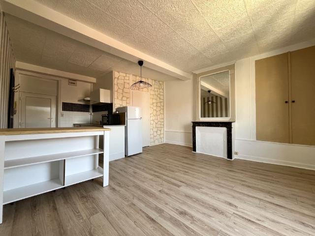 Location Appartement 1 pièce 26m² BEAUMONT 63110