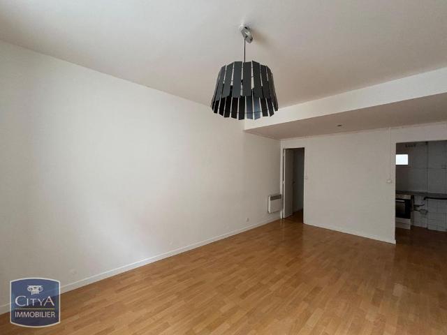 Location Appartement 1 pièce 26m² BORDEAUX 33000