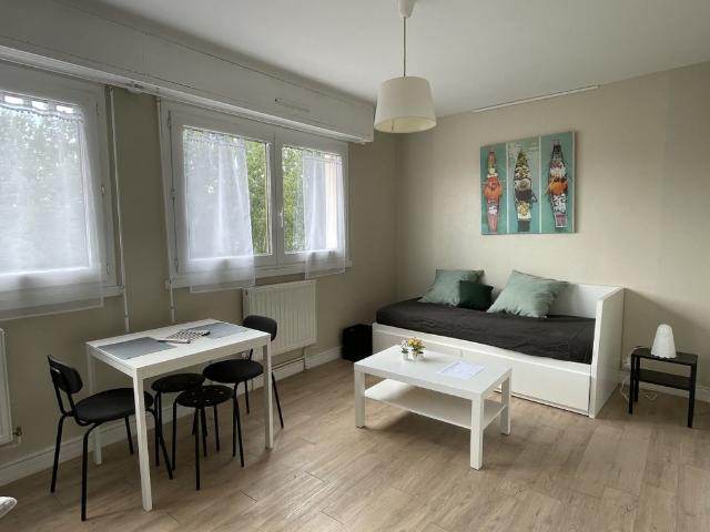Location Appartement 1 pièce 26m² BOURGES 18000