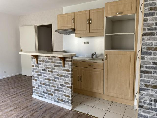 Location Appartement 1 pièce 26m² BRIE COMTE ROBERT 77170