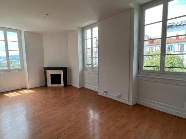 Location Appartement 1 pièce 26m² CLERMONT FERRAND 63000