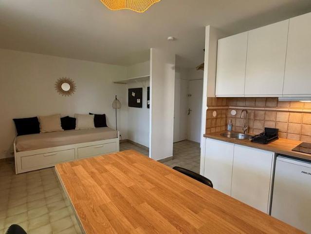 Location Appartement 1 pièce 26m² MONTPELLIER 34000