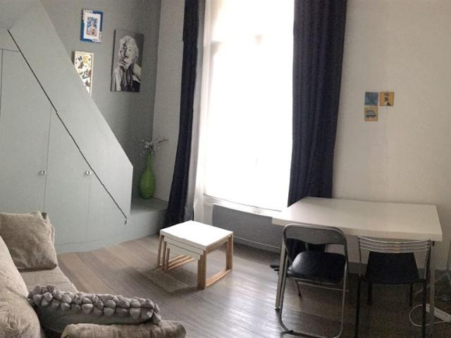 Location Appartement 1 pièce 26m² PARIS 16ème