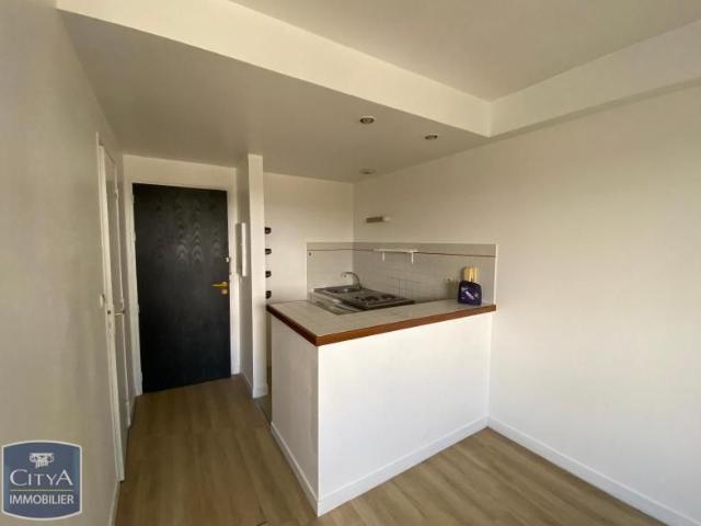 Location Appartement 1 pièce 26m² POITIERS 86000