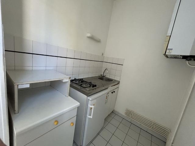 Location Appartement 1 pièce 26m² REIMS 51100