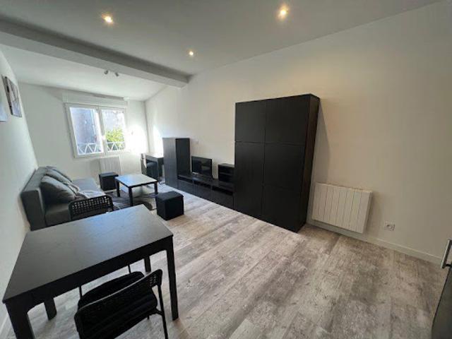 Location Appartement 1 pièce 27 m2 Montpellier