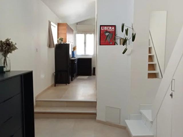 Location Appartement 1 pièce 27 m2 Nice