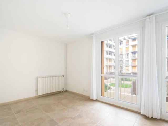 Location Appartement 1 pièce 27 m2 Avignon