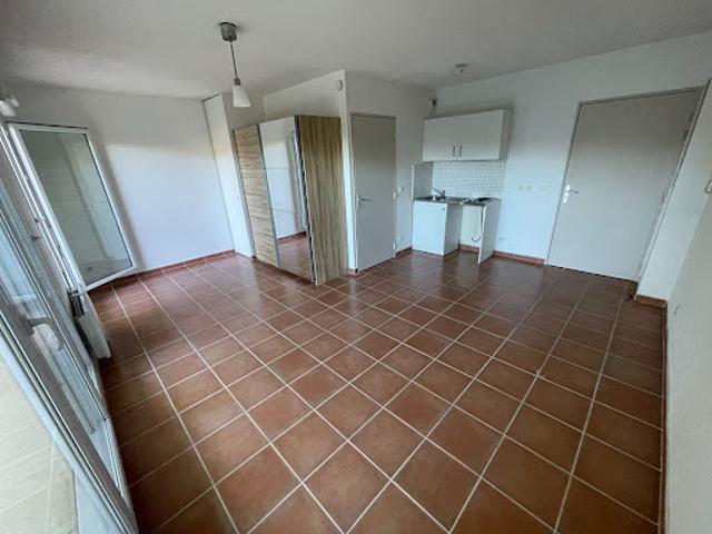 Location Appartement 1 pièce 27 m2 Aix en Provence