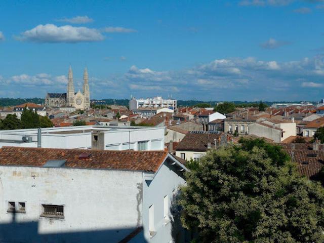 Location Appartement 1 pièce 27 m2 Bordeaux