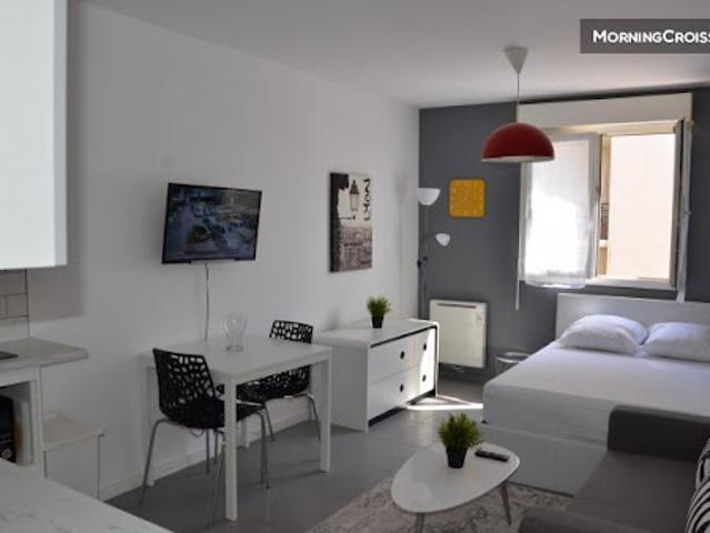 Location Appartement 1 pièce 27 m2 Caluire et Cuire