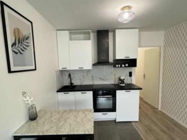 Location Appartement 1 pièce 27 m2 Saint Ouen