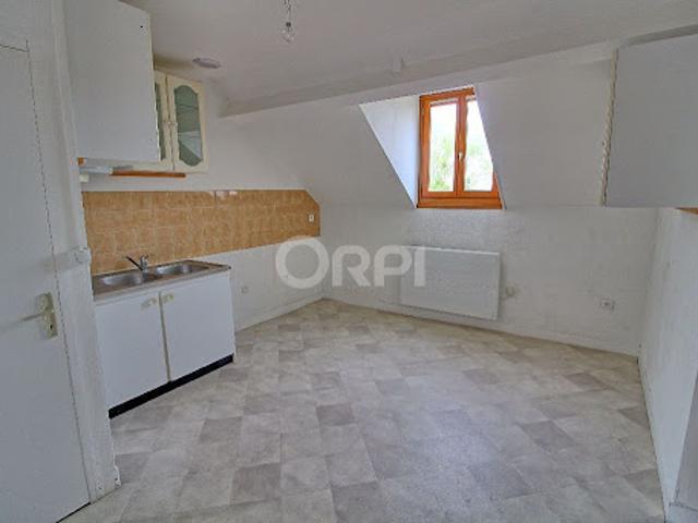 Location Appartement 1 pièce 27 m2 Saintines