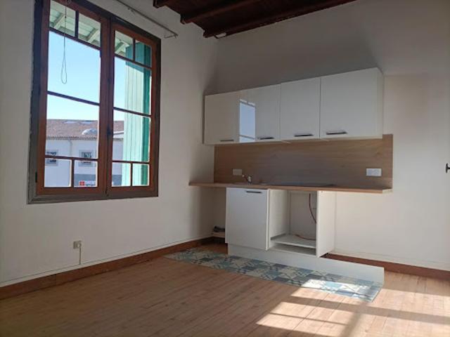 Location Appartement 1 pièce 27 m2 Serignan