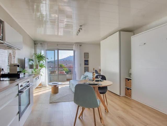 Location Appartement 1 pièce 27 m2 Six Fours les Plages