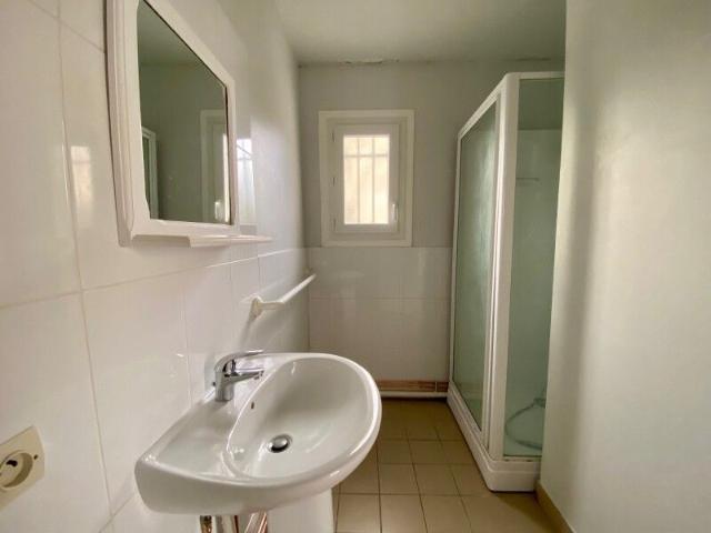 Location Appartement 1 Pièce 27 m²